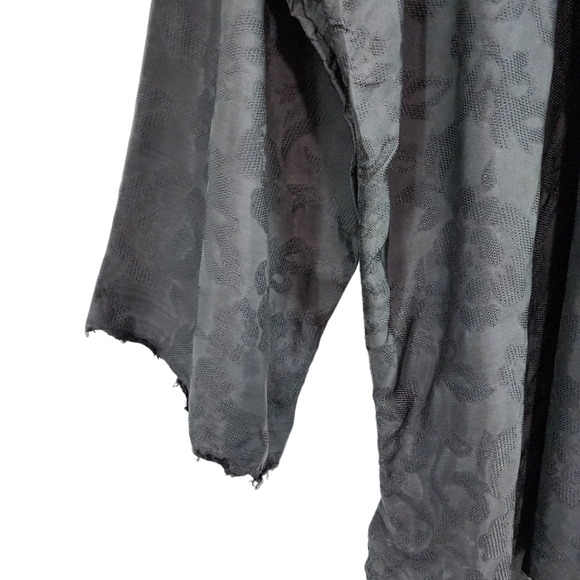 SKIF Women's Textured Peasant Style Button Front Tunic Top - Picture 3 of 9